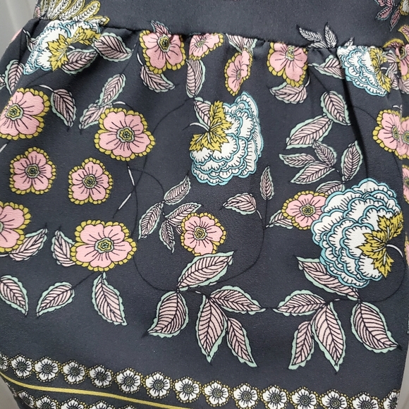 LOFT Sleeveless Floral Dress - Picture 3 of 4